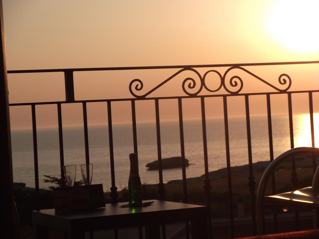Hotel Bellavista S'Archittu Bagian luar foto