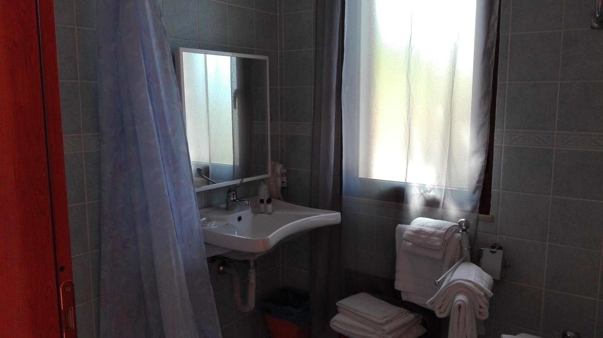 Hotel Bellavista S'Archittu Ruang foto