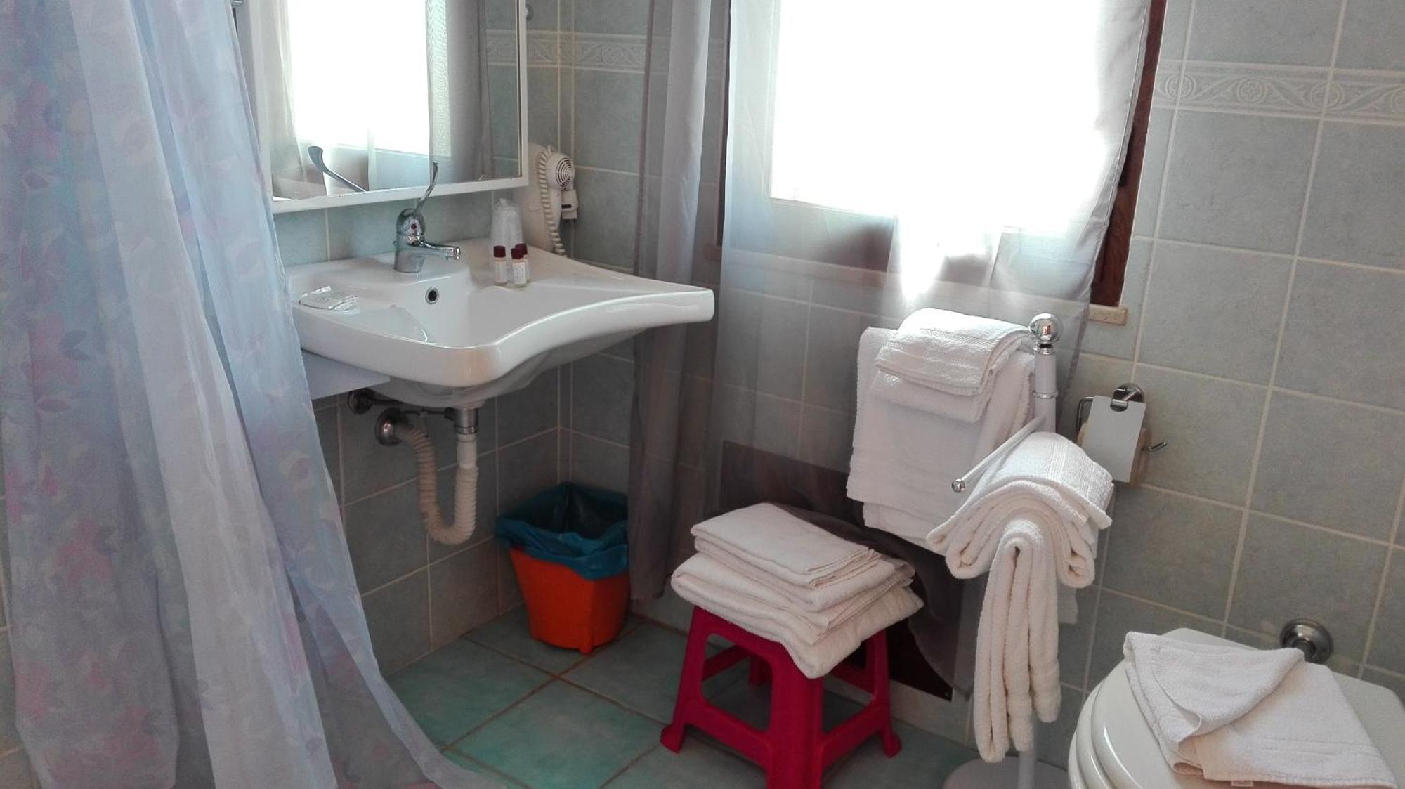 Hotel Bellavista S'Archittu Ruang foto