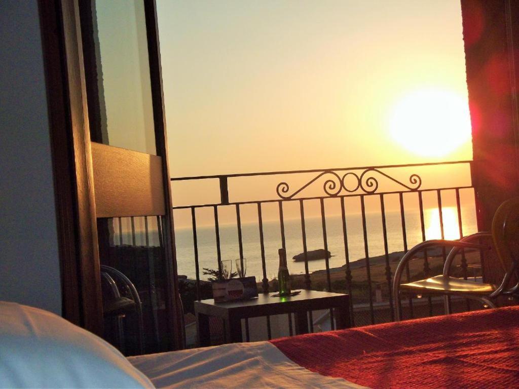 Hotel Bellavista S'Archittu Bagian luar foto