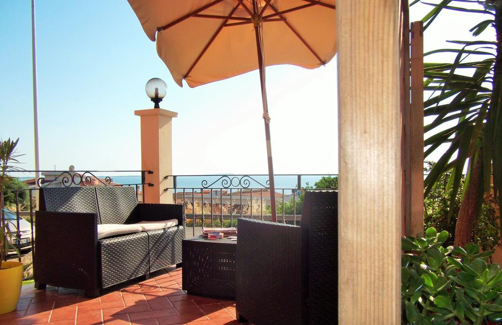 Hotel Bellavista S'Archittu Bagian luar foto