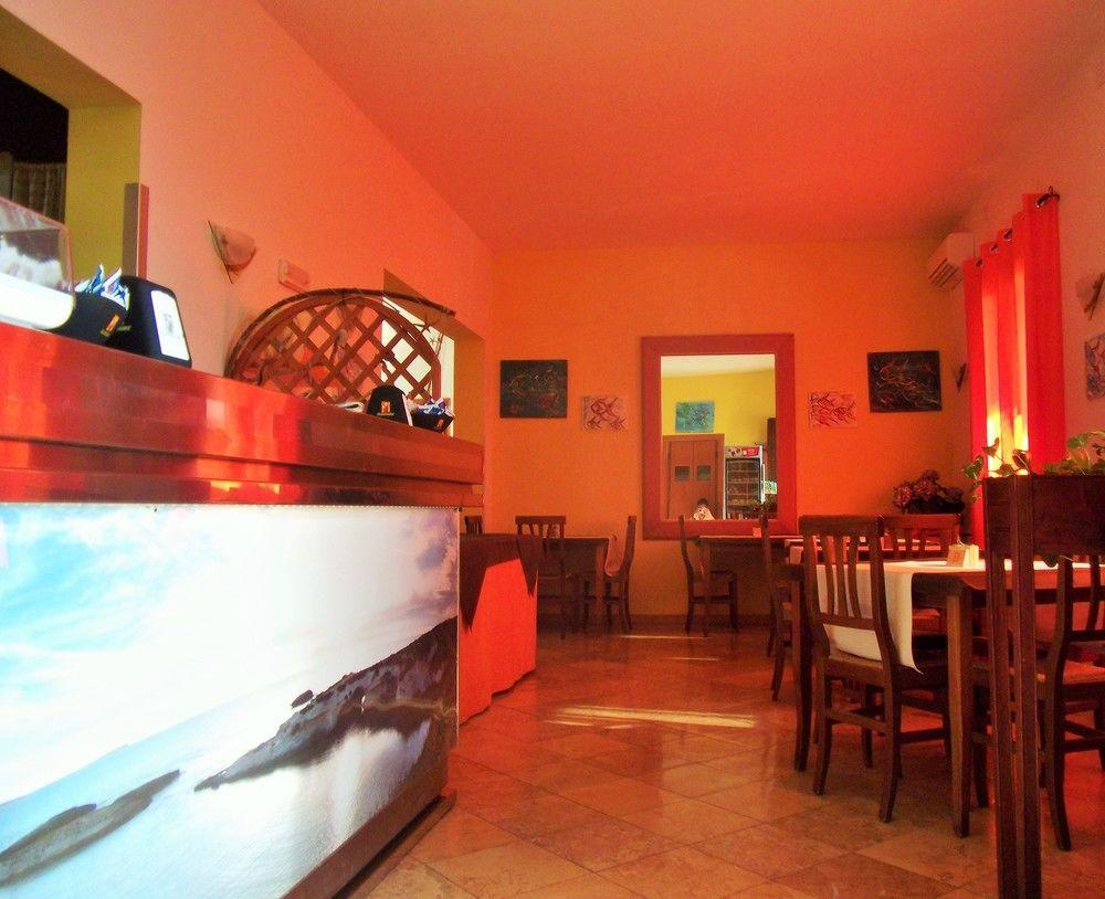 Hotel Bellavista S'Archittu Bagian luar foto