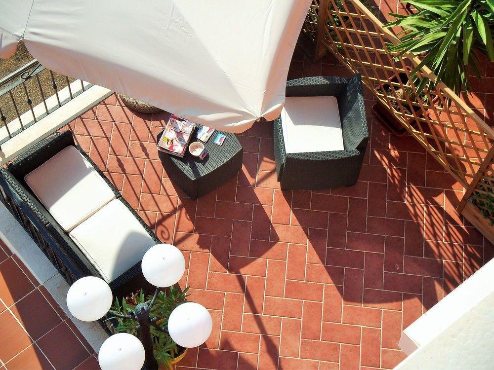 Hotel Bellavista S'Archittu Bagian luar foto