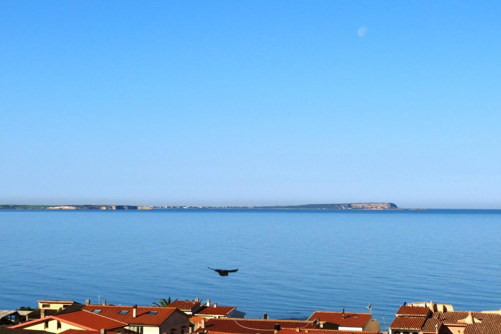 Hotel Bellavista S'Archittu Bagian luar foto